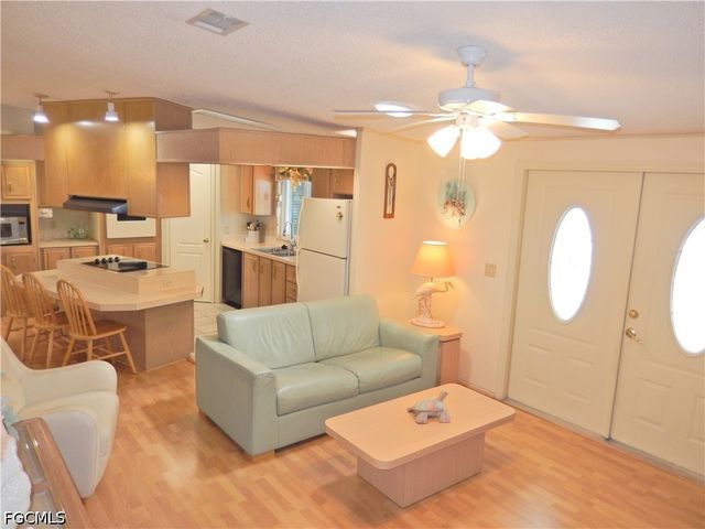 16168 Baton Rouge CT, Fort Myers, FL 33908