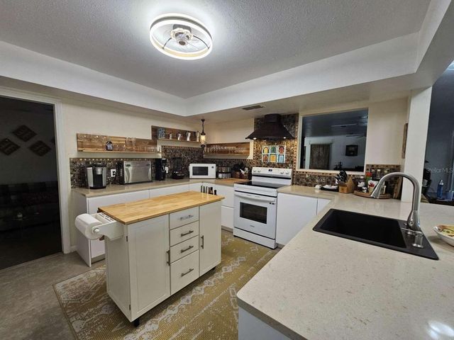 5757 SWEET CHERRY LANE, Land O Lakes, FL 34639