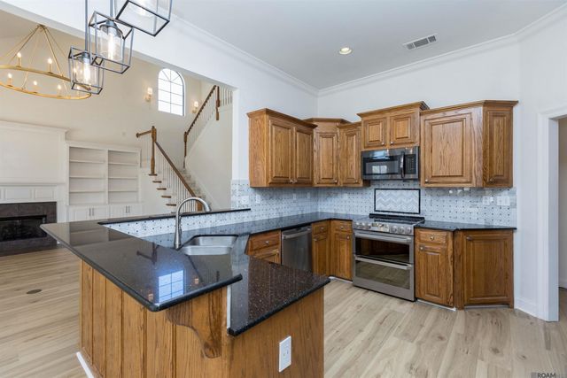 37295 St Marie Ave, Prairieville, LA 70769