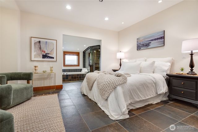 2821 Cornwall Avenue, Bellingham, WA 98225