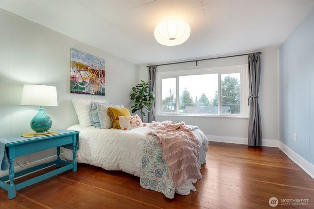 2821 Cornwall Avenue, Bellingham, WA 98225