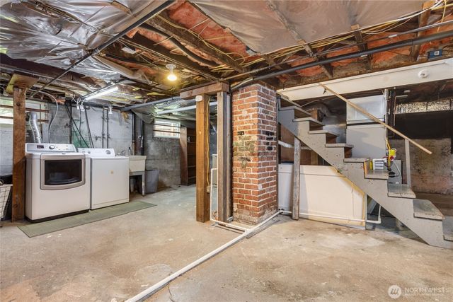 2821 Cornwall Avenue, Bellingham, WA 98225