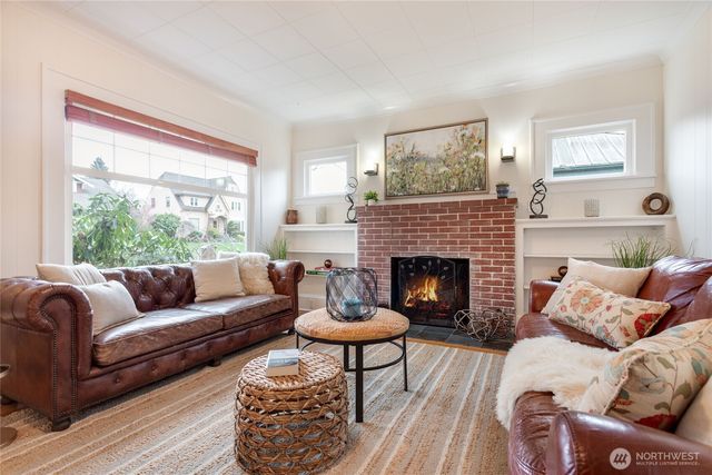 2821 Cornwall Avenue, Bellingham, WA 98225