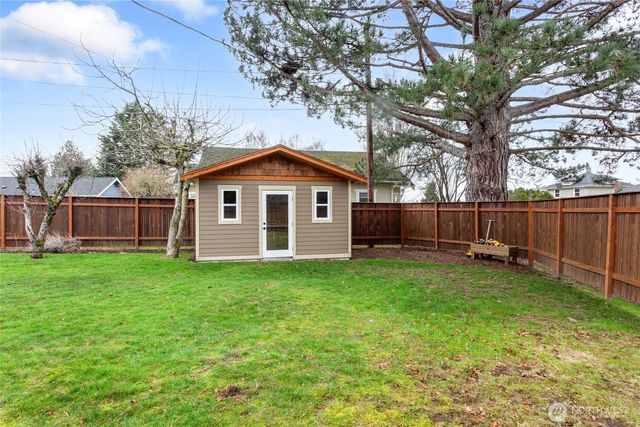 2821 Cornwall Avenue, Bellingham, WA 98225