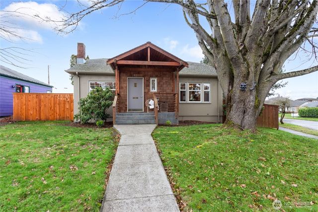 2821 Cornwall Avenue, Bellingham, WA 98225