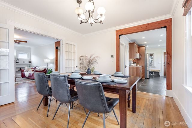 2821 Cornwall Avenue, Bellingham, WA 98225