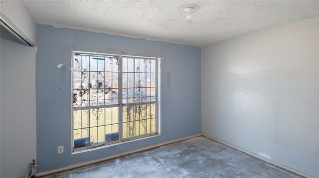 815 Apache, Dallas, TX 75217