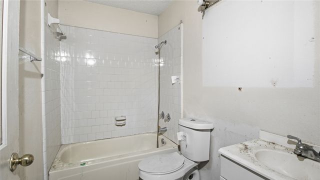 815 Apache, Dallas, TX 75217