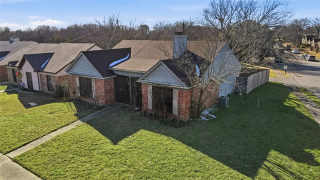 815 Apache, Dallas, TX 75217