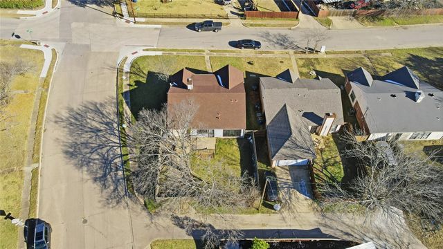 815 Apache, Dallas, TX 75217