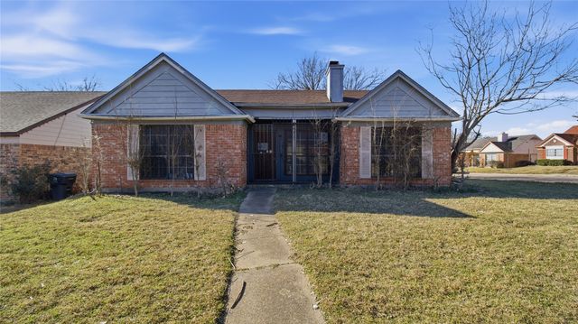 815 Apache, Dallas, TX 75217