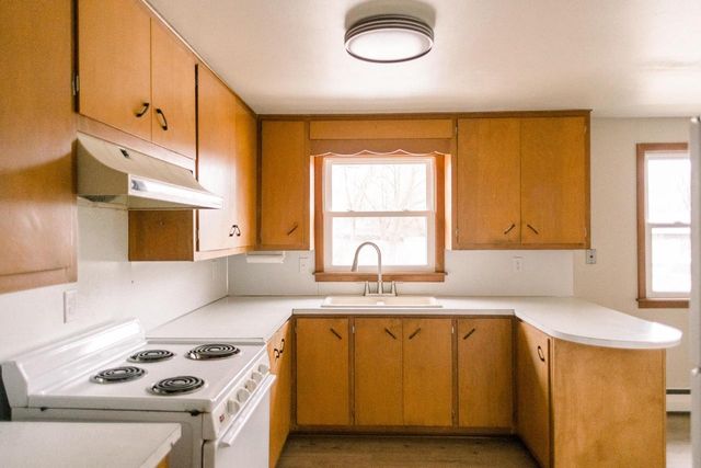 1457 BOND STREET, Green Bay, WI 54303