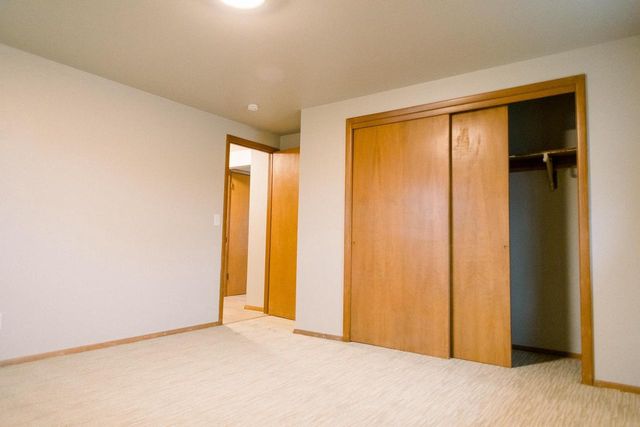 1457 BOND STREET, Green Bay, WI 54303