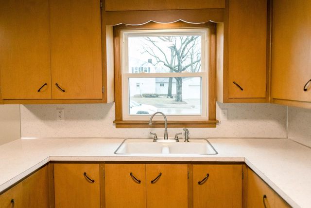 1457 BOND STREET, Green Bay, WI 54303