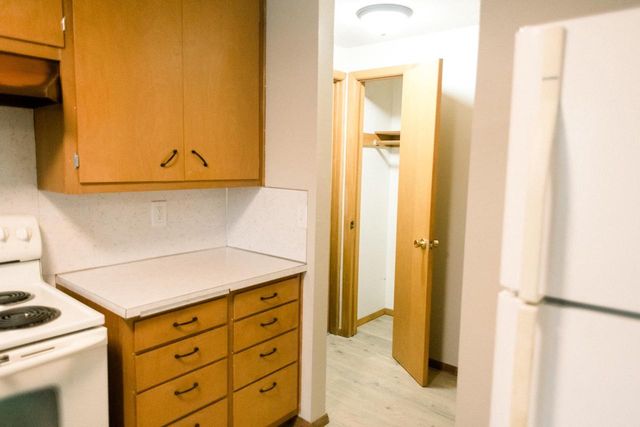 1457 BOND STREET, Green Bay, WI 54303