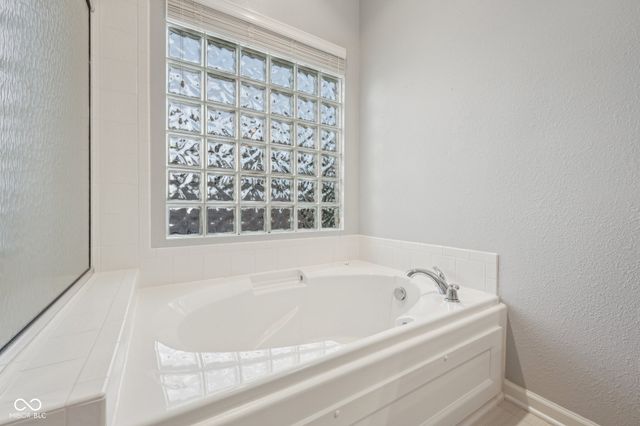 15557 Bowie Drive, Westfield, IN 46074