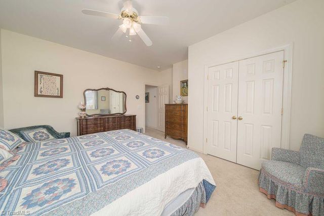 1225 Avery Way, Kernersville, NC 27284