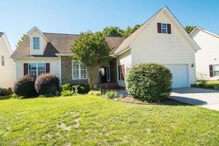 1225 Avery Way, Kernersville, NC 27284