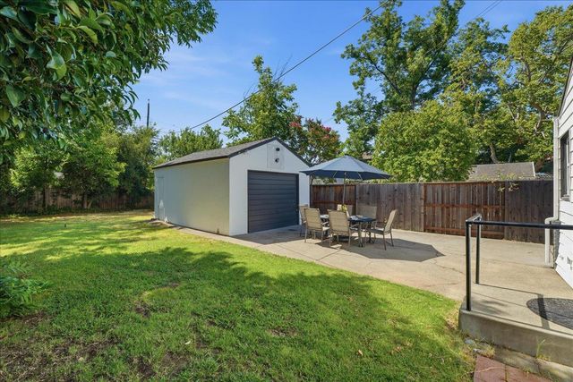 1545 35th St, Sacramento, CA 95816