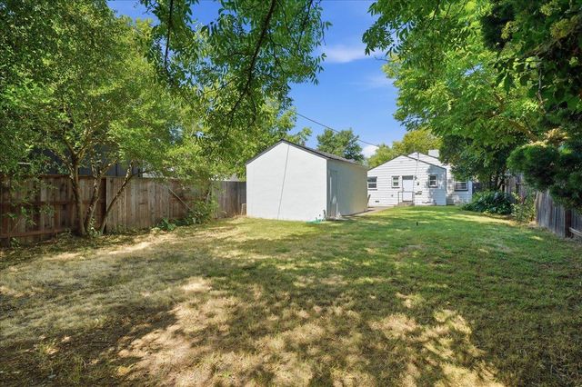 1545 35th St, Sacramento, CA 95816