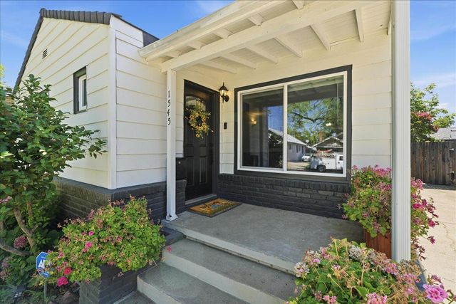 1545 35th St, Sacramento, CA 95816