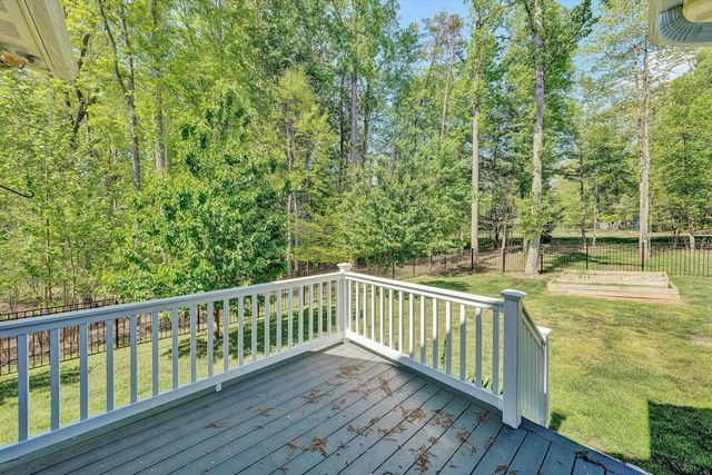 165 Peninsula DR, Moneta, VA 24121