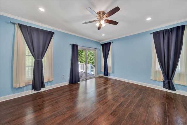 165 Peninsula DR, Moneta, VA 24121