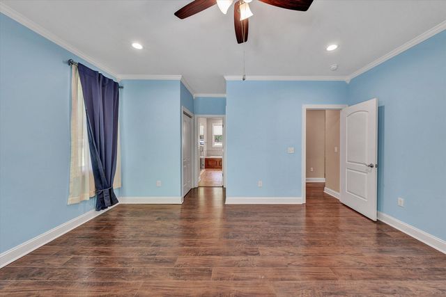 165 Peninsula DR, Moneta, VA 24121