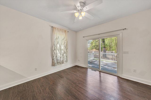 165 Peninsula DR, Moneta, VA 24121