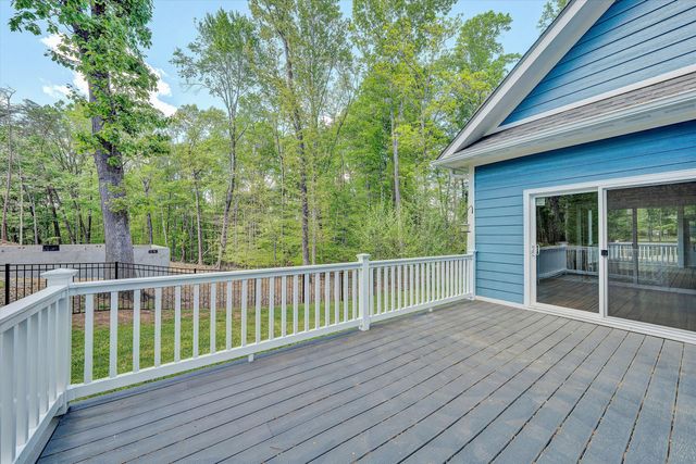 165 Peninsula DR, Moneta, VA 24121