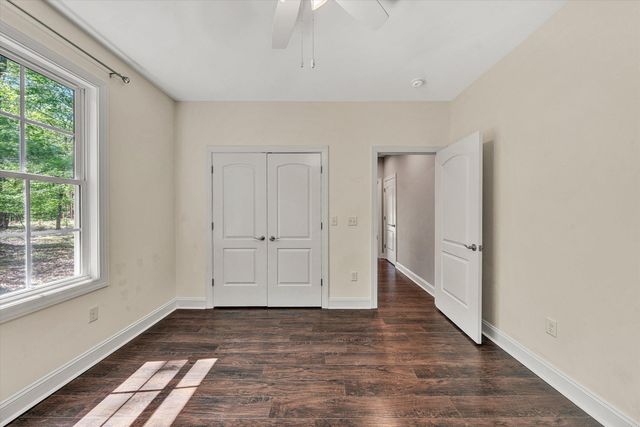165 Peninsula DR, Moneta, VA 24121