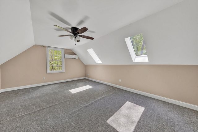 165 Peninsula DR, Moneta, VA 24121