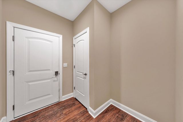 165 Peninsula DR, Moneta, VA 24121