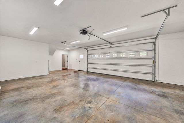 165 Peninsula DR, Moneta, VA 24121