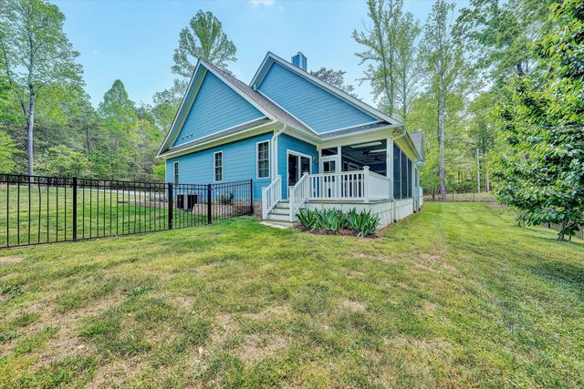 165 Peninsula DR, Moneta, VA 24121