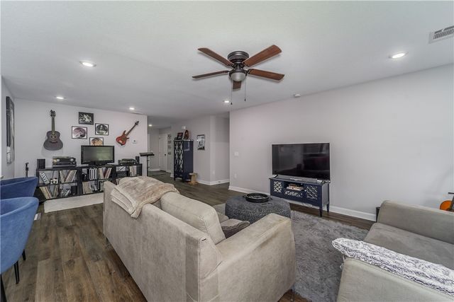 301 Bottlebrush Walk, Brunswick, GA 31525