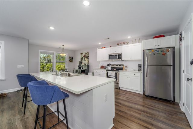 301 Bottlebrush Walk, Brunswick, GA 31525