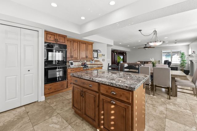 2022 E TALL PINES WAY, Sandy, UT 84092