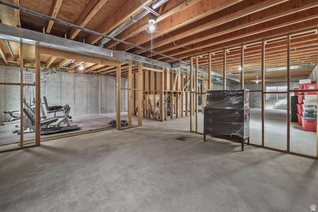 2022 E TALL PINES WAY, Sandy, UT 84092