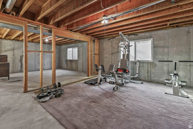 2022 E TALL PINES WAY, Sandy, UT 84092