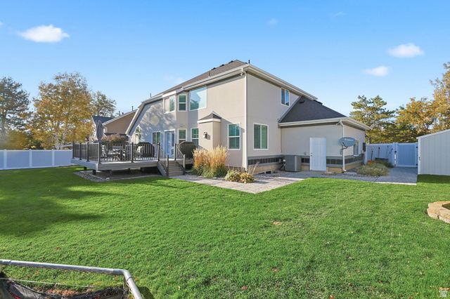 2022 E TALL PINES WAY, Sandy, UT 84092