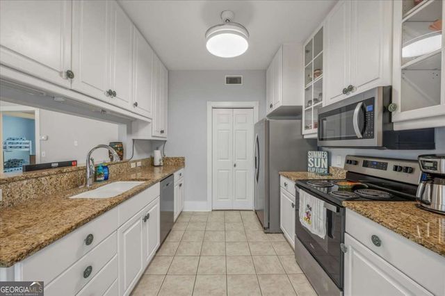 118 Shady Brook Circle 101, St. Simons, GA 31522