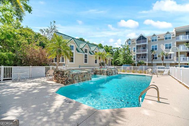 118 Shady Brook Circle 101, St. Simons, GA 31522