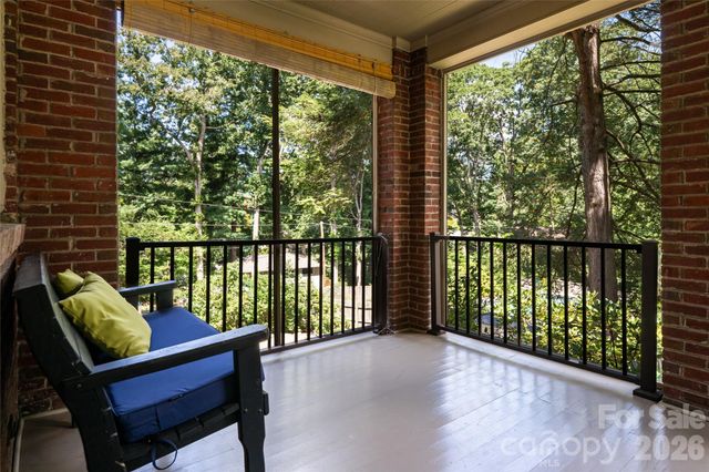 17 Lynwood Road, Asheville, NC 28804