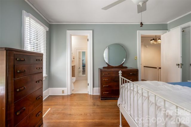 17 Lynwood Road, Asheville, NC 28804