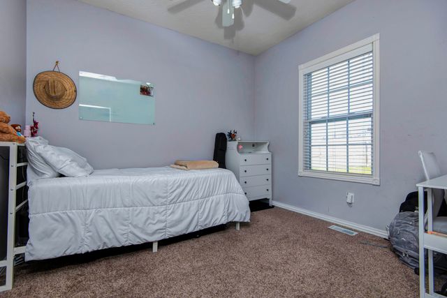 2063 W Melbourne Court, Springfield, MO 65810