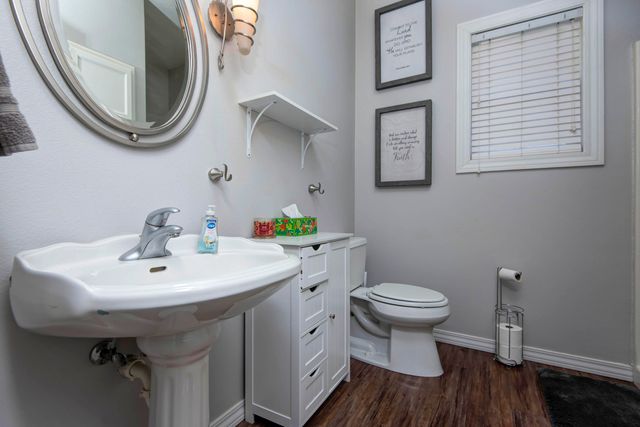 2063 W Melbourne Court, Springfield, MO 65810