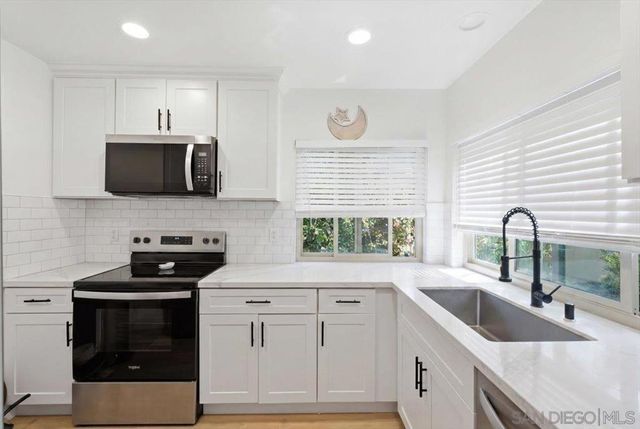 503 Smoketree Glen, Escondido, CA 92026