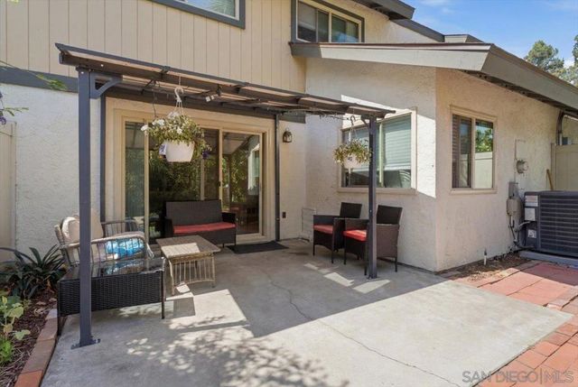 503 Smoketree Glen, Escondido, CA 92026