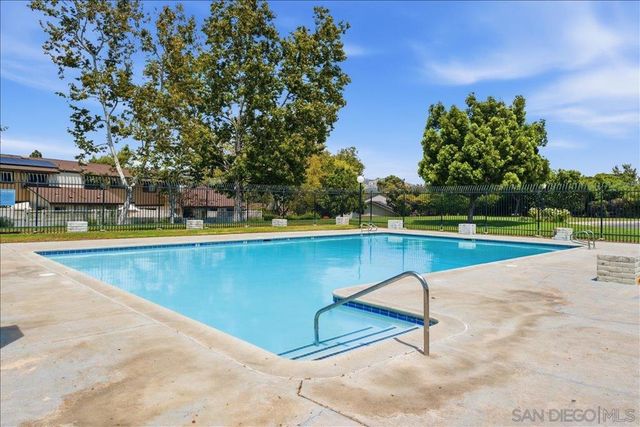503 Smoketree Glen, Escondido, CA 92026